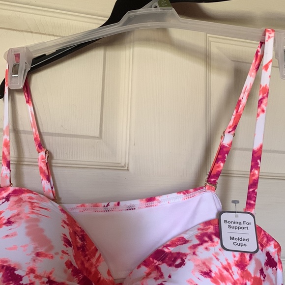 Women’s Plus Size Two Piece Swimsuit - Picture 4 of 7